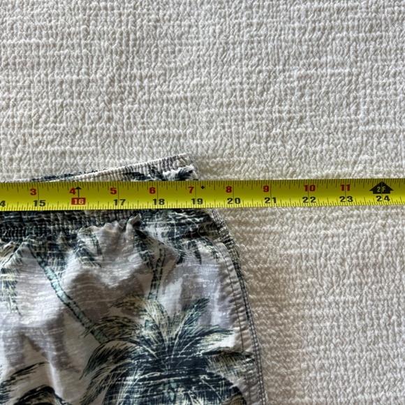 Tommy Bahama Relax swim shorts bathing suit trunks lined floral tropical Size XL - Picture 6 of 16